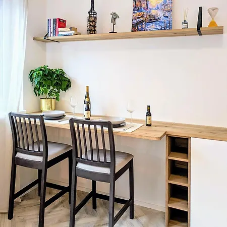 Margareta Apartment